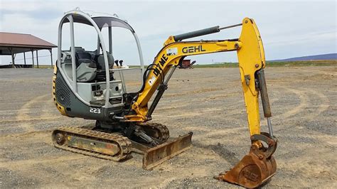 gehl mini digger specifications